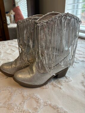 Kids fringe western boots